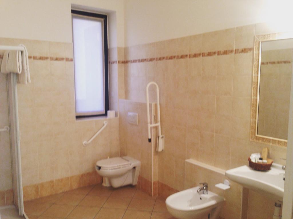 Hotel Langa In Cortemilia المظهر الخارجي الصورة